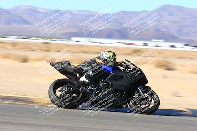 media/Jan-09-2022-SoCal Trackdays (Sun) [[2b1fec8404]]/Turn 8 (1045am)/